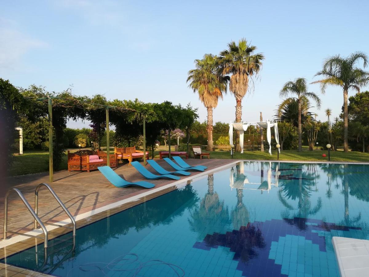 Villa Le Tre Dame B&B Battipaglia Exteriör bild