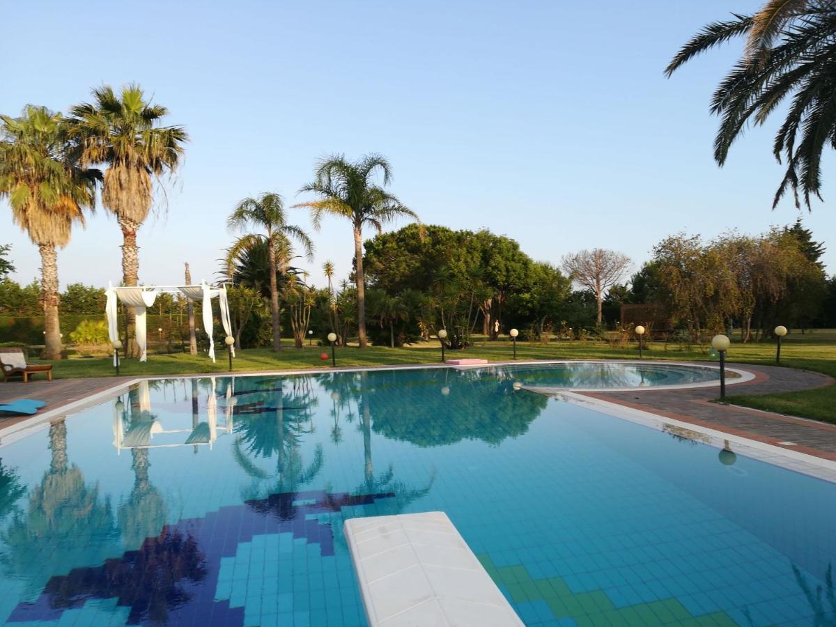 Villa Le Tre Dame B&B Battipaglia Exteriör bild