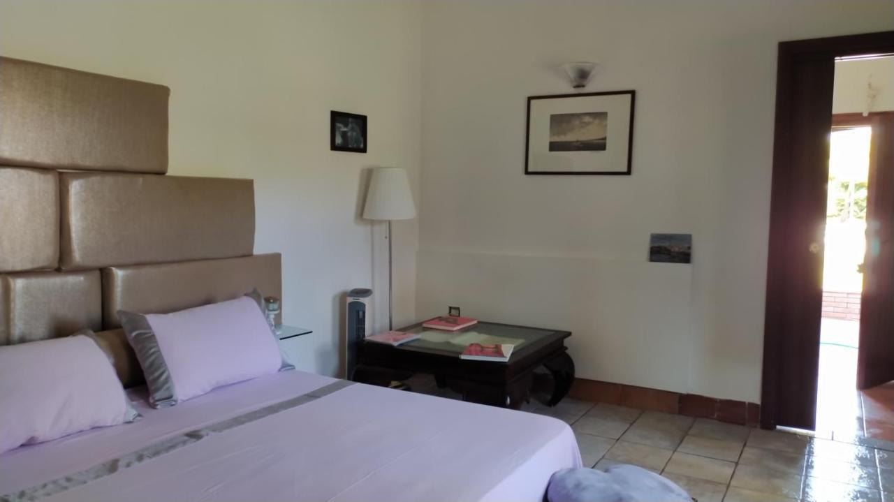 Villa Le Tre Dame B&B Battipaglia Exteriör bild